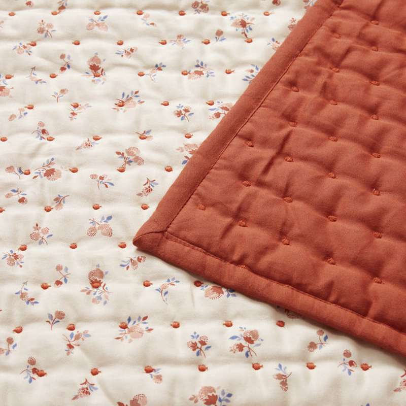 Cam Cam Copenhagen Quilted Babytæppe - OCS - Berries