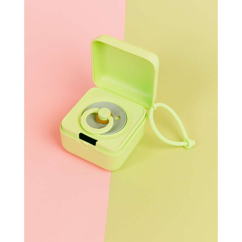 BIBS Accessories Pacifier Box - Sutteboks m. Plads til 3 Sutter - Matcha