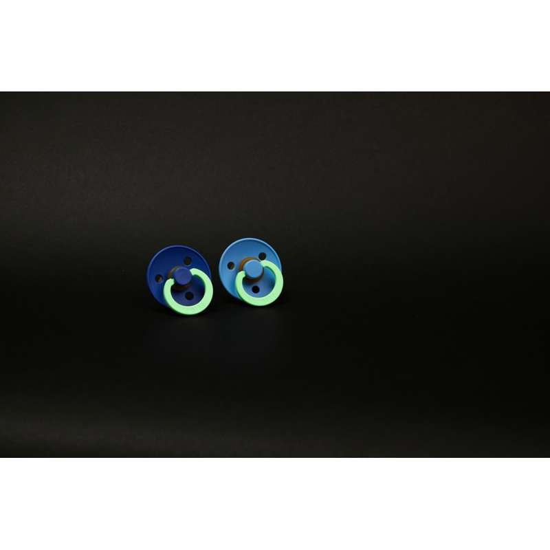 BIBS Rund Colour Sut - 2-Pak - Str. 1 - Naturgummi - GLOW - Sky Blue/Cornflower